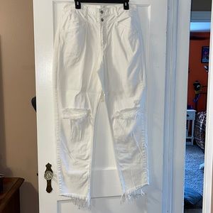 White Ripped Mom Jean